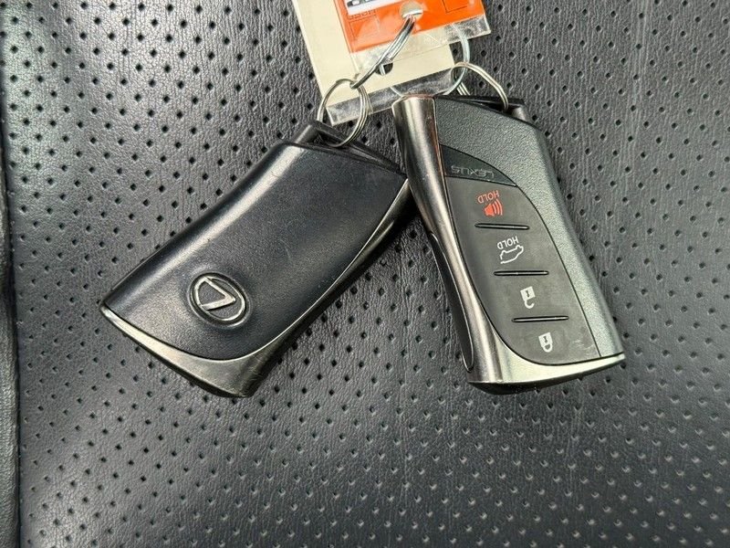 Used 2022 Gray Pearl Lexus 460 Luxury image 27