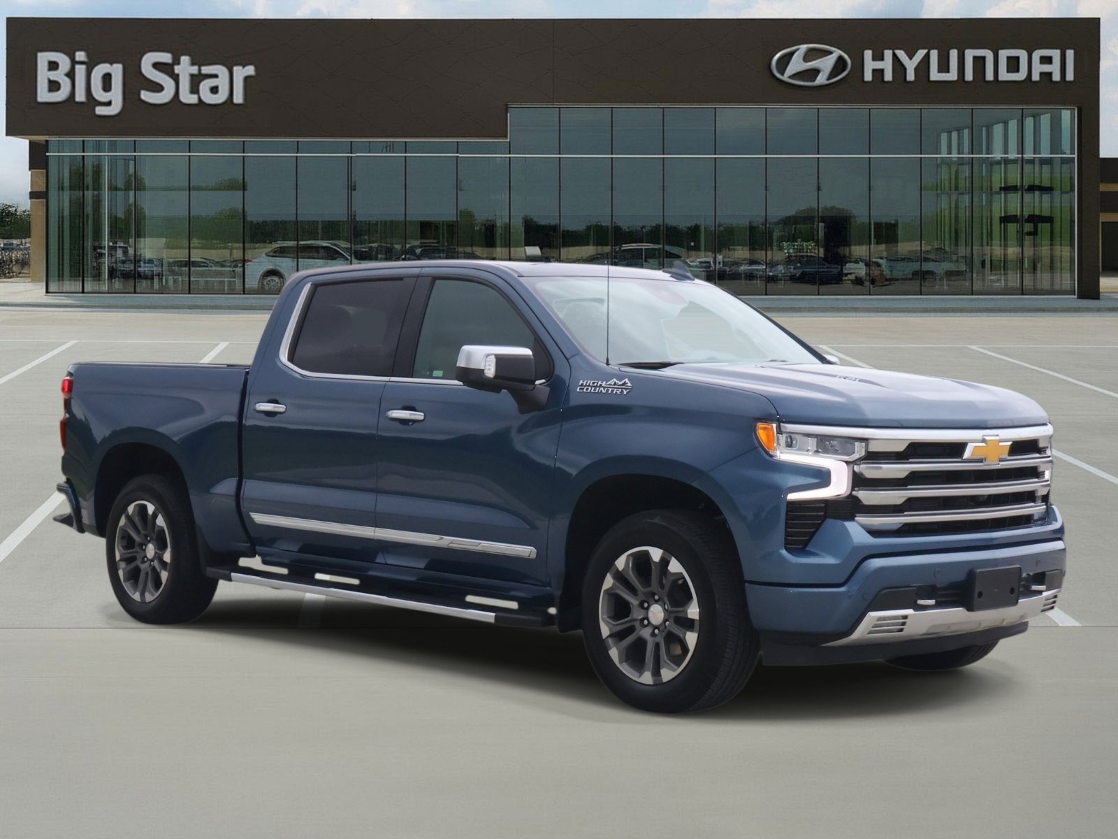 Used 2024 Lakeshore Blue Metallic Chevrolet High Country image 6