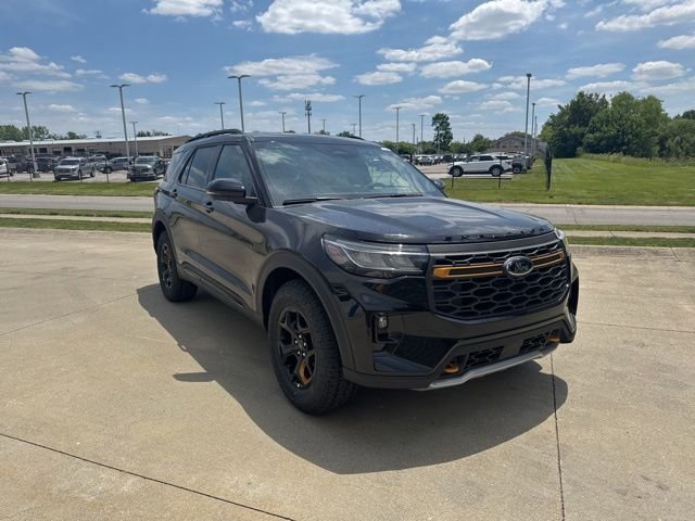 New 2026 Agate Black Metallic Ford Tremor® image 31