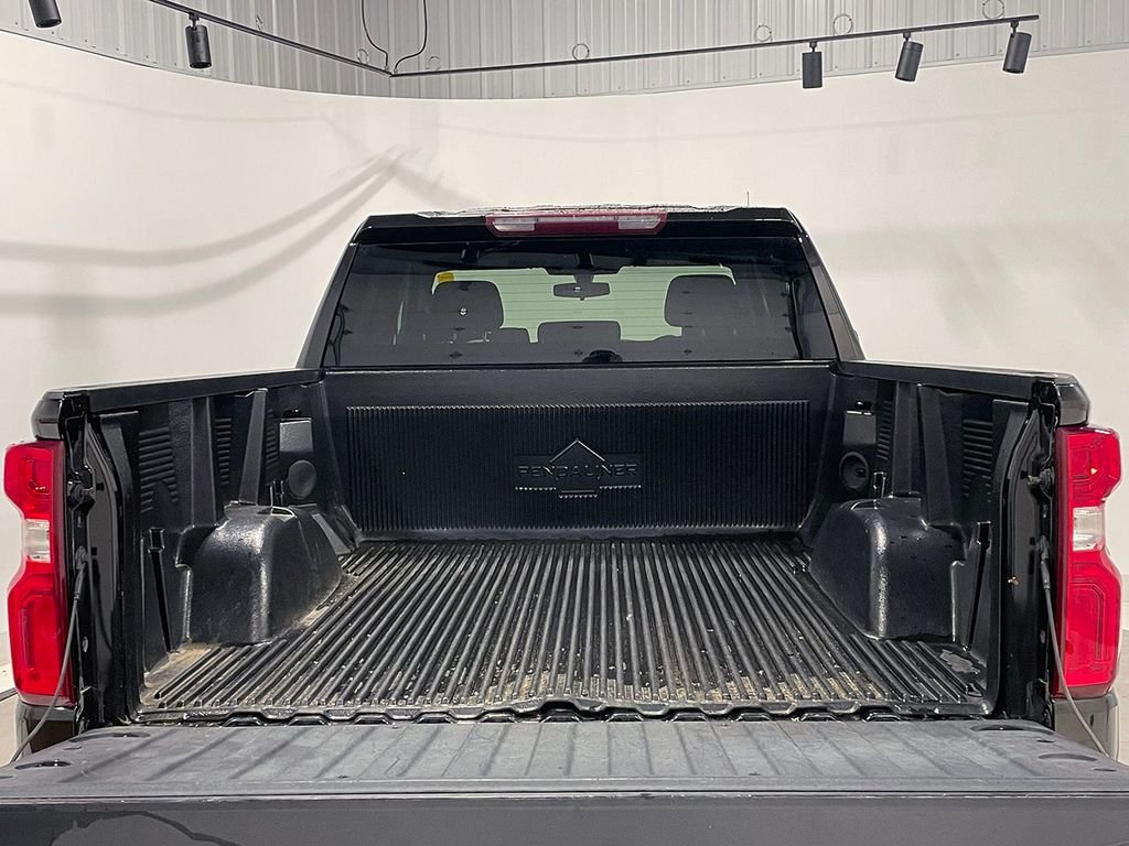Used 2019 Brown Chevrolet Custom image 5