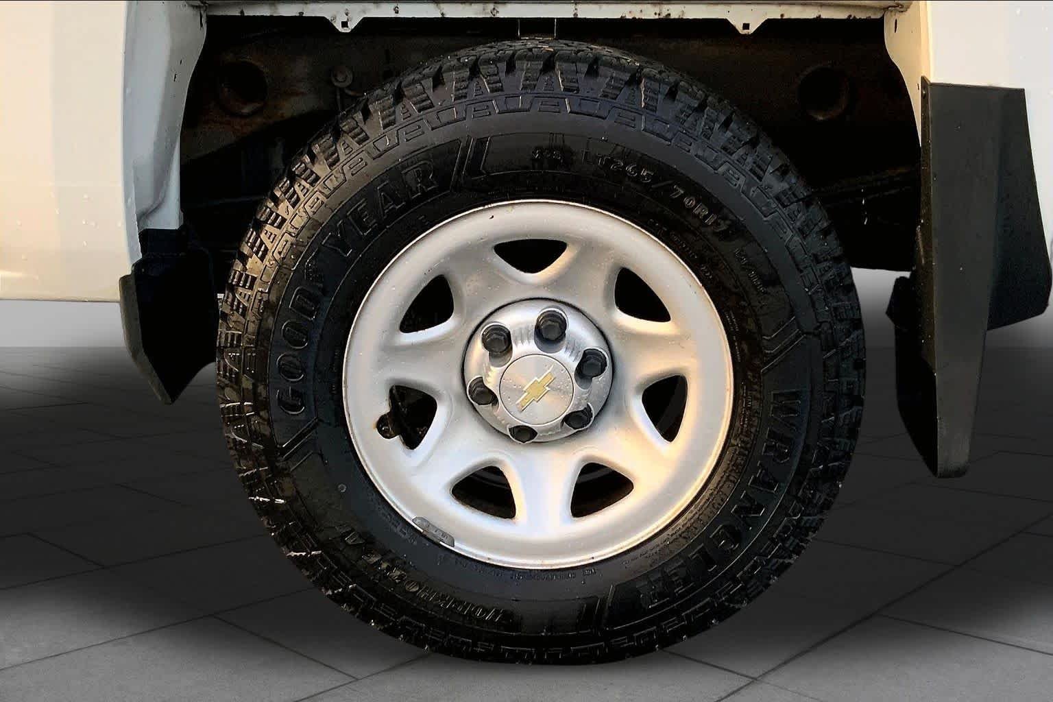Used 2017 Summit White Chevrolet Work Truck image 10