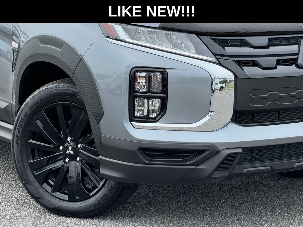 Used 2025  Mitsubishi 2.0 Trail Edition image 3