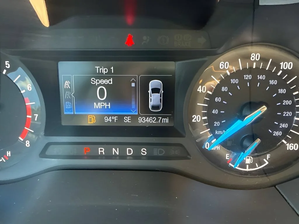 Used 2018  Ford SEL image 26