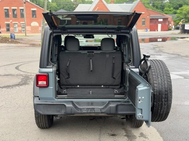 Used 2024 Gray Jeep Sport S image 7