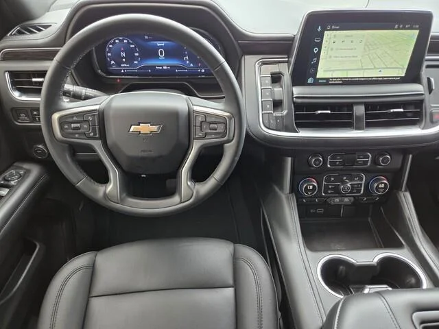 Used 2024 Iridescent Pearl Tricoat Chevrolet LT image 24