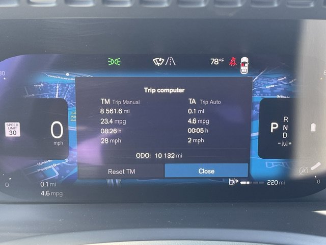 Used 2024 White Volvo Plus Bright Theme image 20