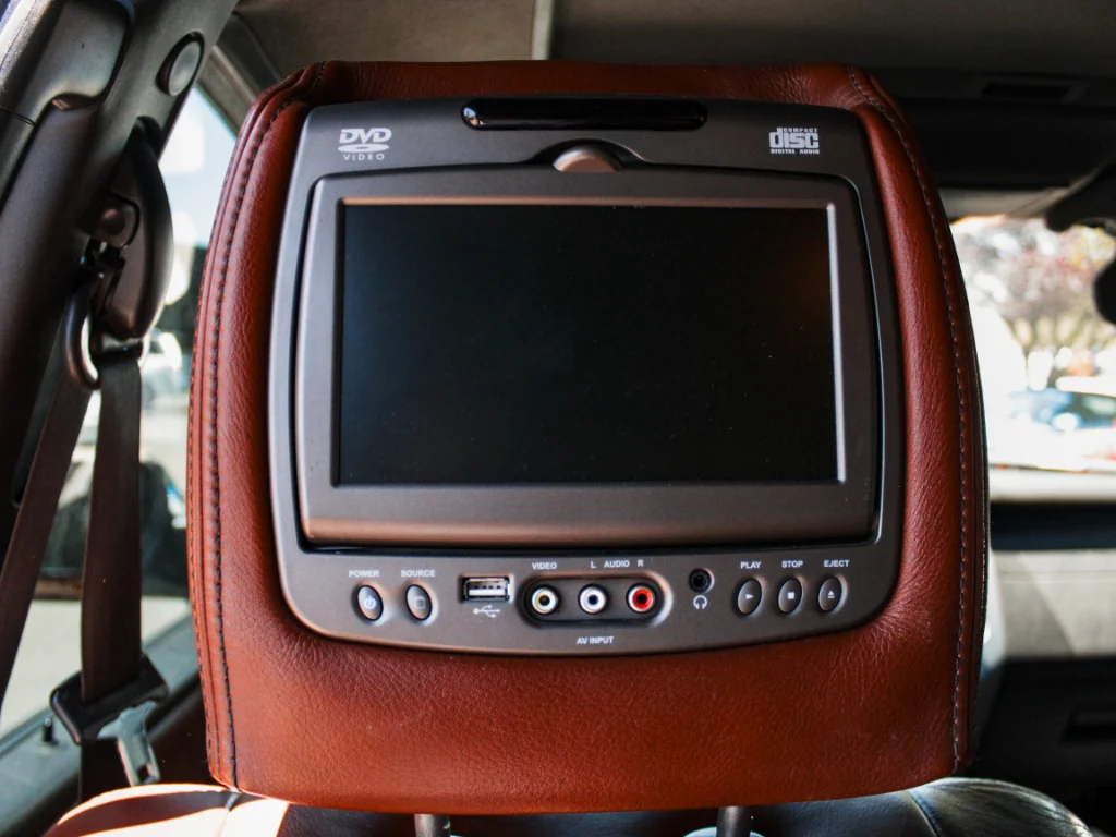Used 2013 White Platinum Metallic Tri-Coat Ford King Ranch image 26