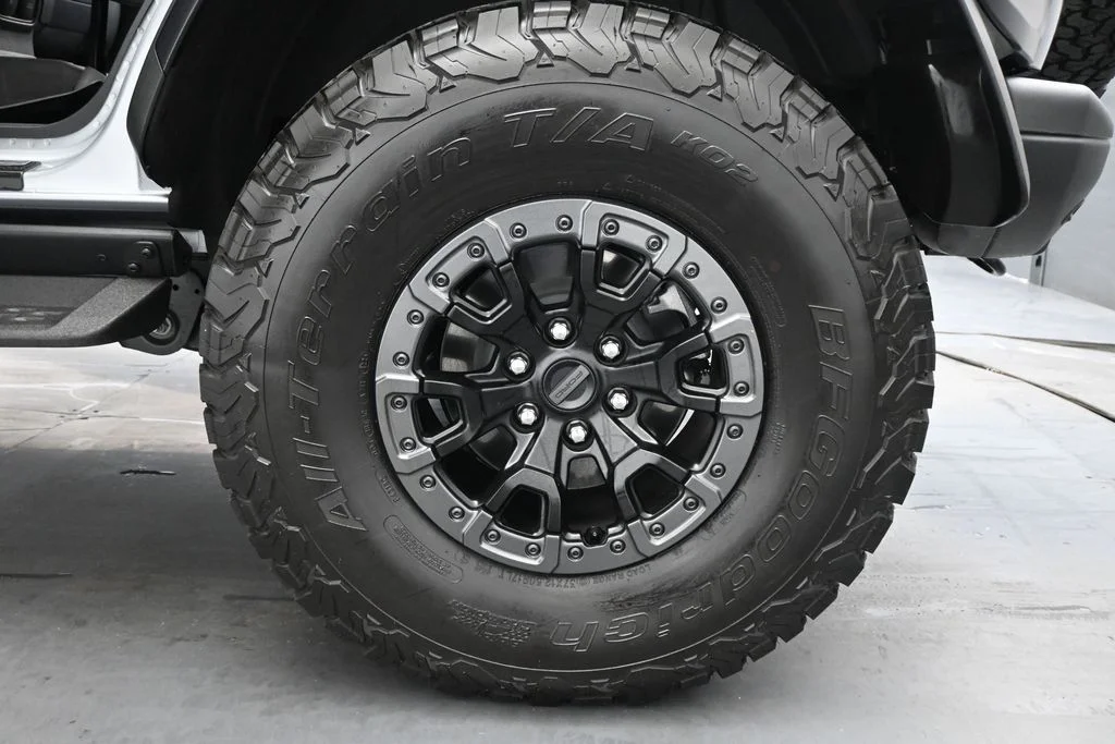 Used 2024 Silver Ford Raptor image 24
