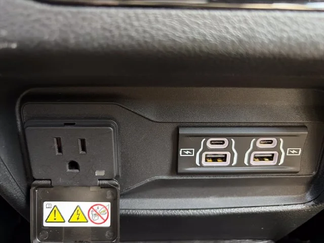 Used 2025 Black Jeep Limited image 25