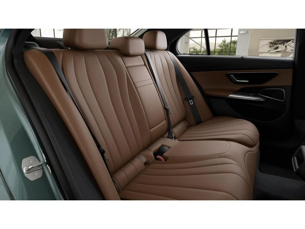 2026 Mercedes-Benz E-Class E450 - Photo 5