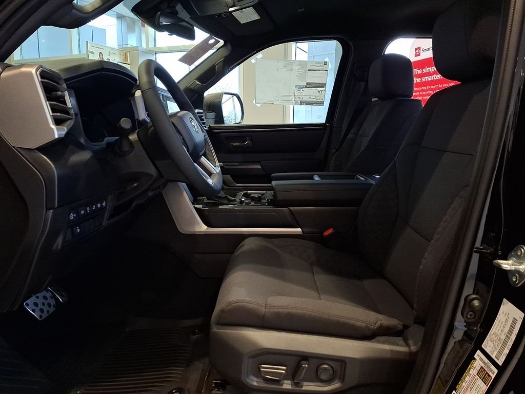 2026 Toyota Tundra SR5 - Photo 11