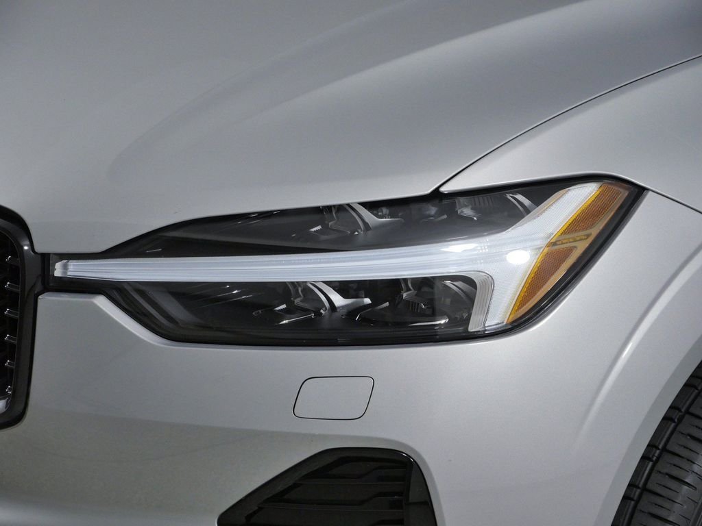Used 2023 Silver Volvo Ultimate image 4