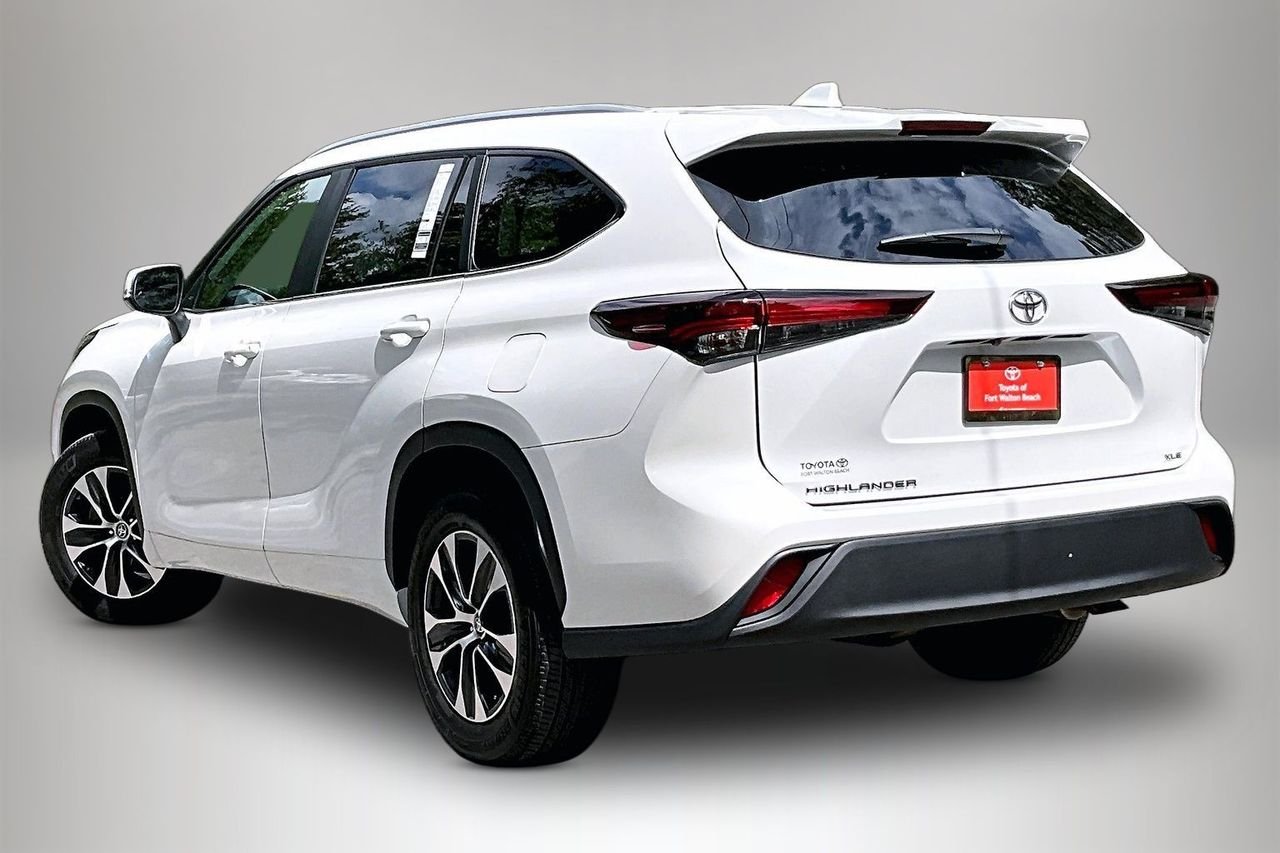 Certified Used 2025 Beige Toyota XLE image 4