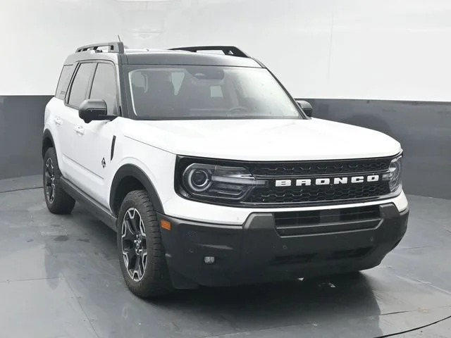 Used 2025 White Ford Outer Banks image 9