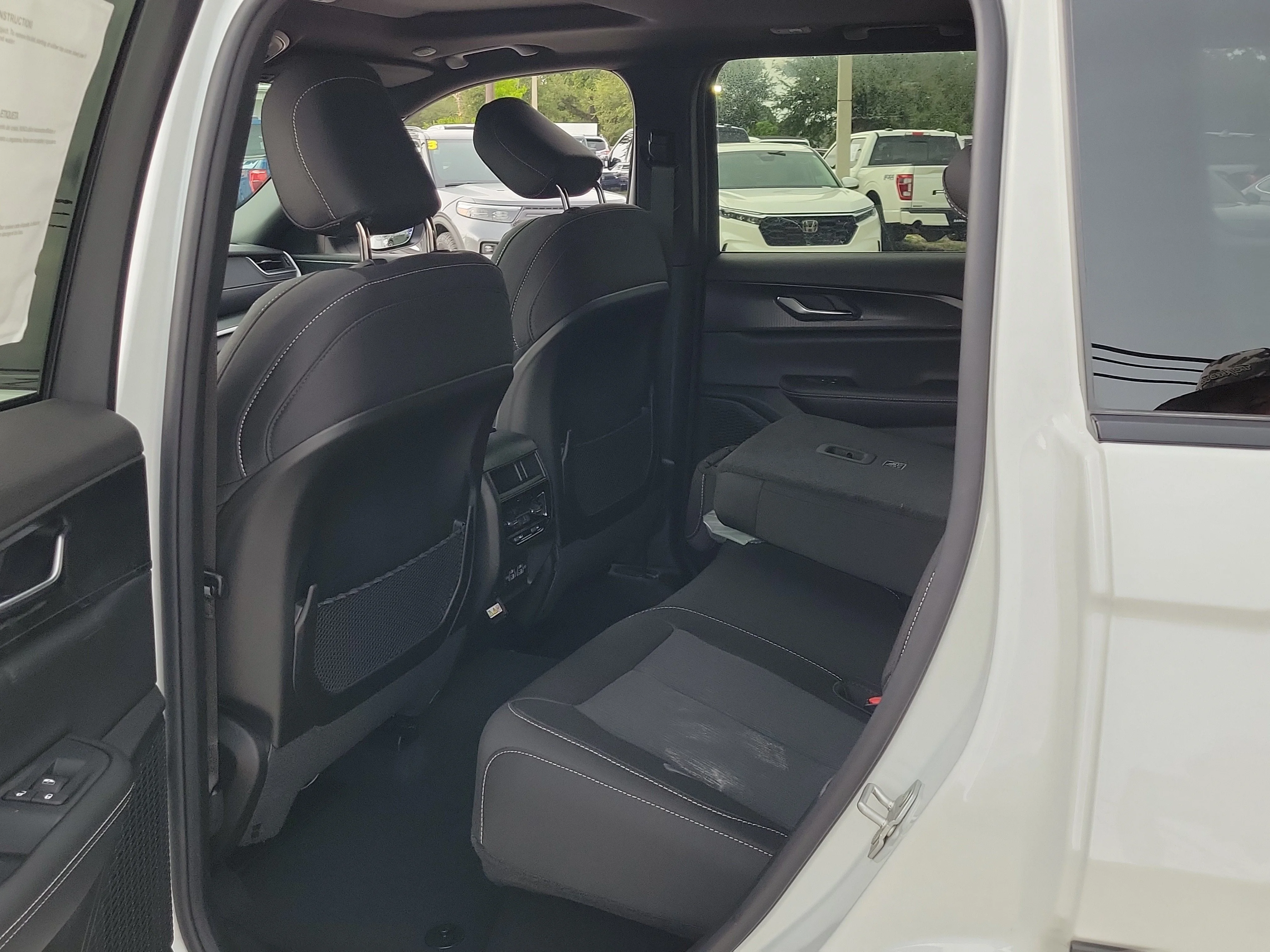 New 2026 Bright White Clearcoat Jeep Laredo X image 11