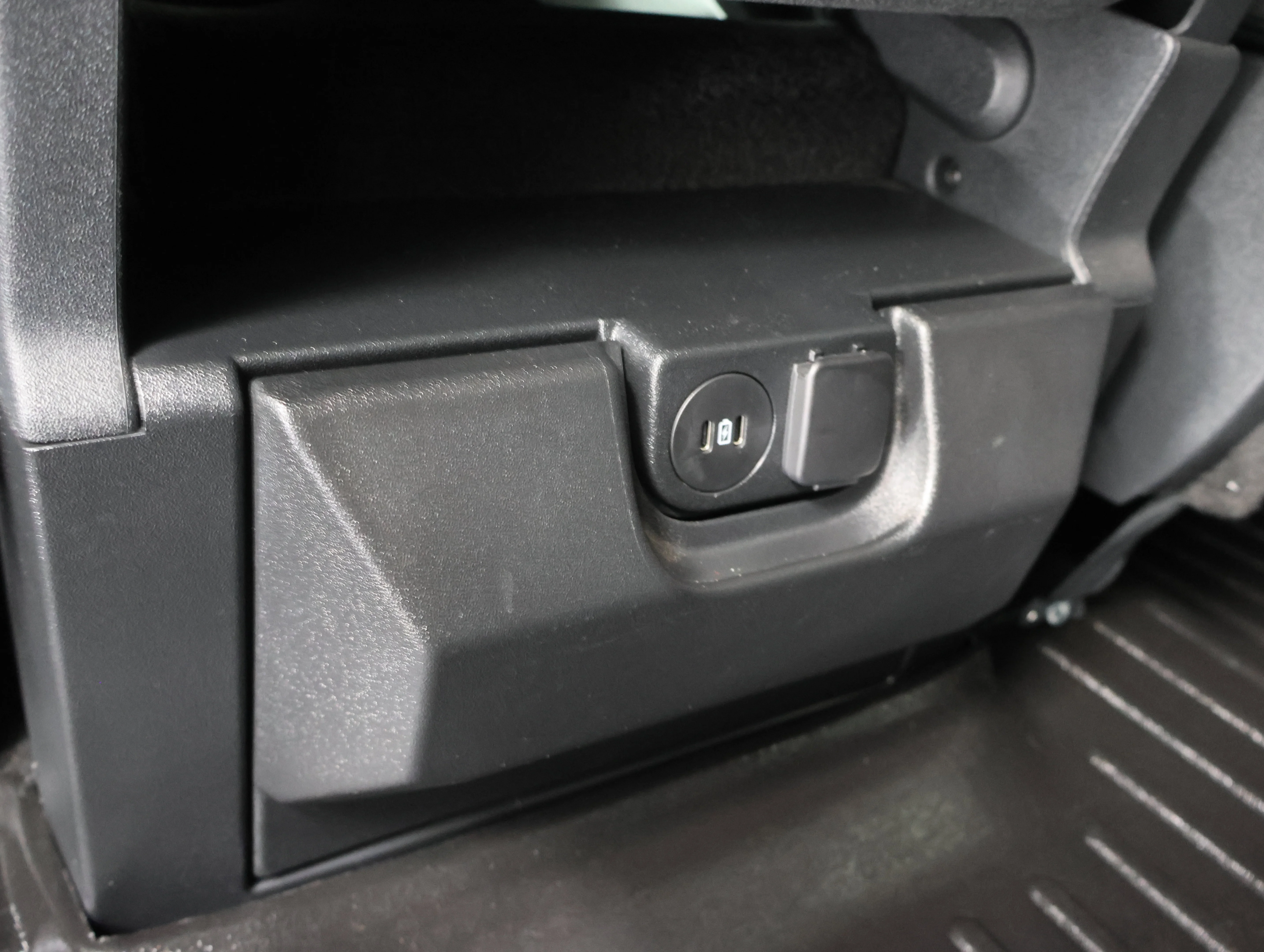 2025 Ford F-350 Super Duty XLT - Photo 32