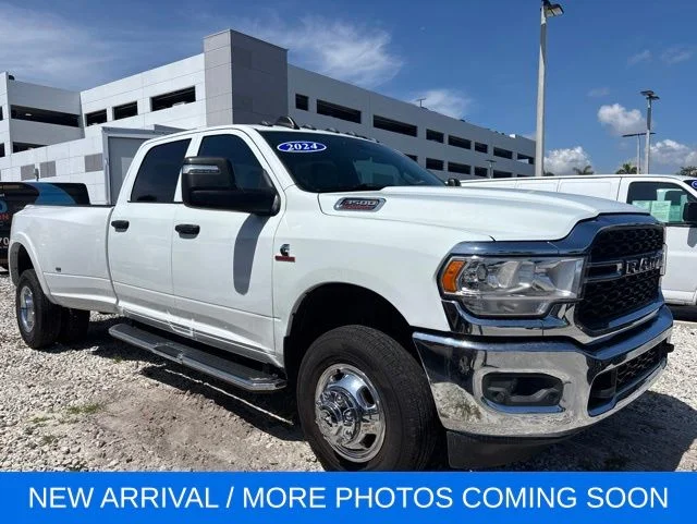 2024 RAM 3500 Tradesman 4X4 Crew Cab LWB's photo