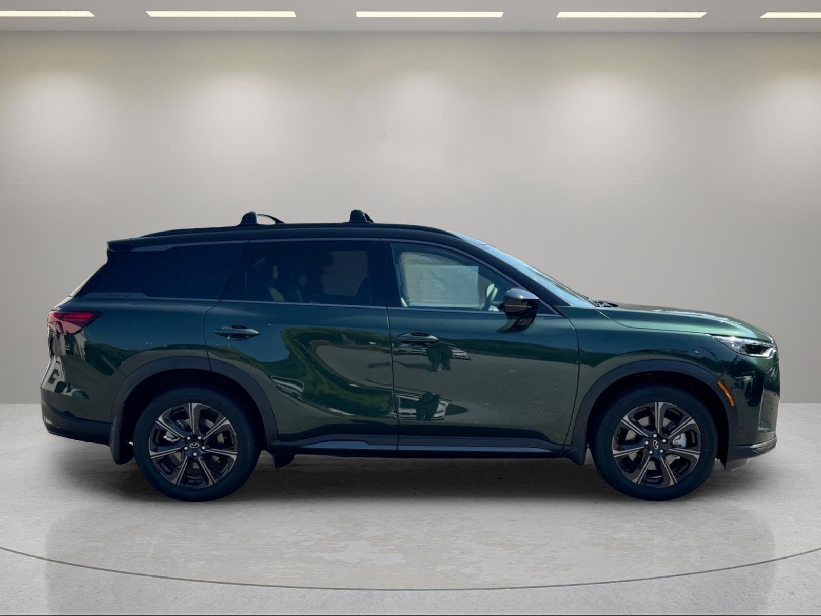 New 2027 2T DEEP EMRLD INFINITI Autograph AWD image 6