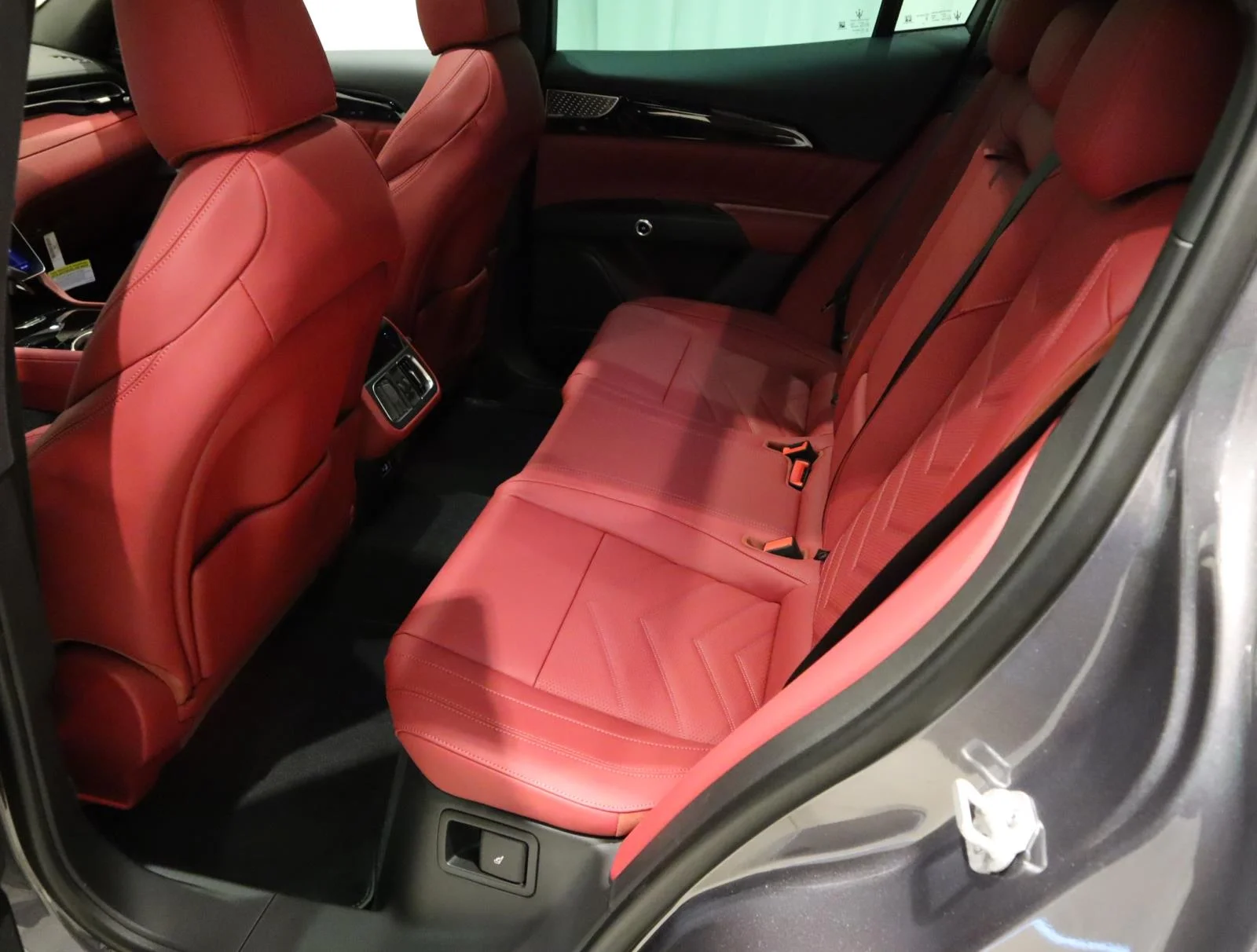 New 2025 Grigio Lava Metallic Maserati Modena AWD image 20