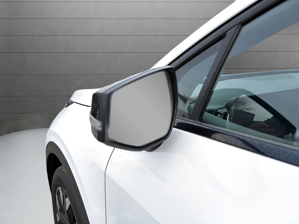 Used 2023 White Kia X-Line image 30