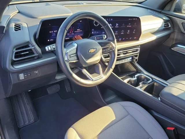 2025 Chevrolet Traverse LT - Photo 21