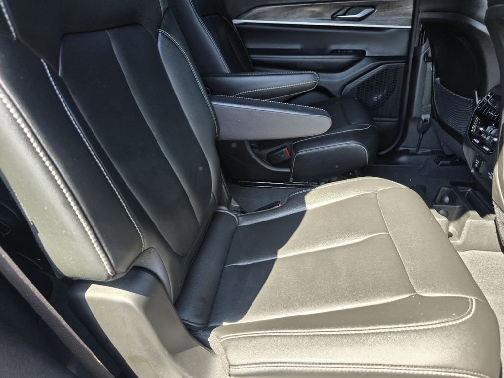 Used 2024 Silver Jeep Limited image 21