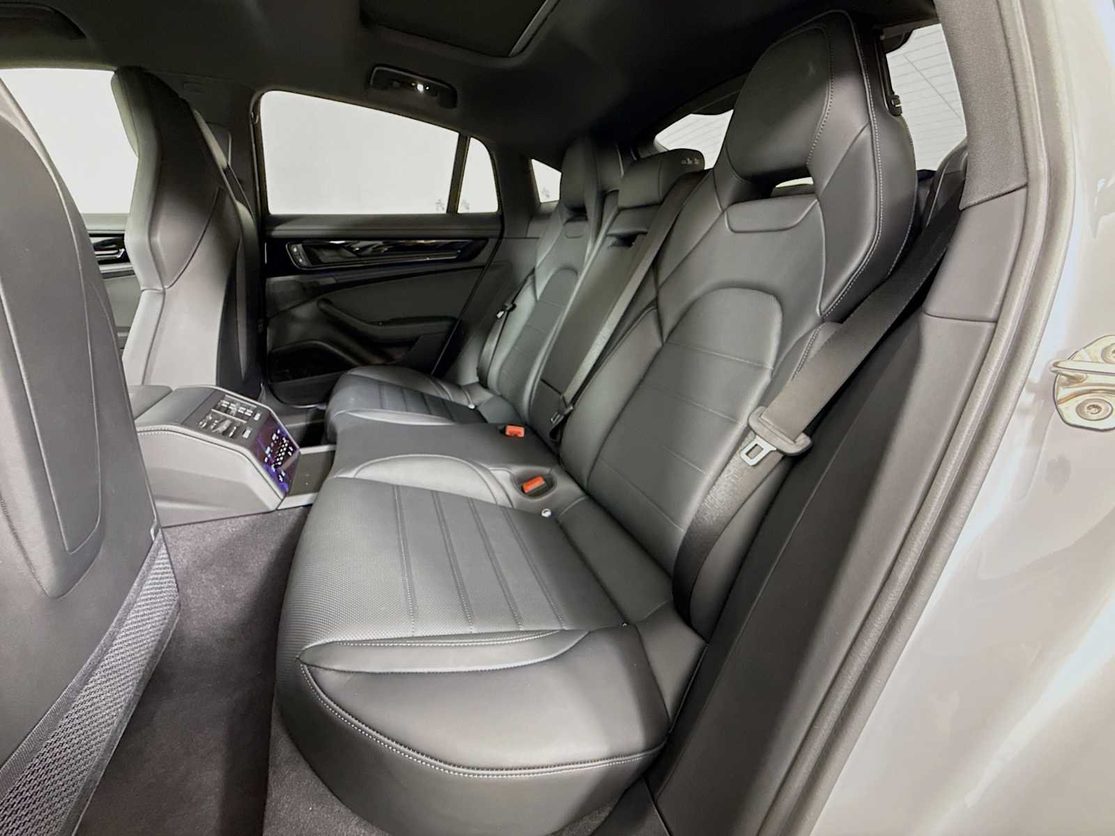 2026 Porsche Panamera Base - Photo 23