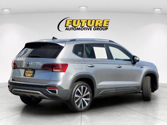 Used 2024  Volkswagen 1.5T SE image 4