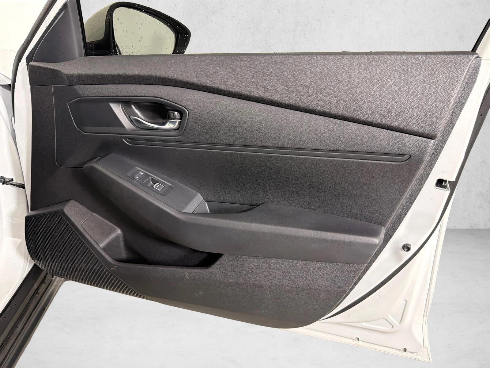 Used 2023 White Honda LX image 14