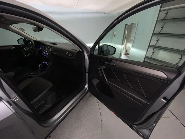 Used 2022 Gray Volkswagen 2.0T SE image 23