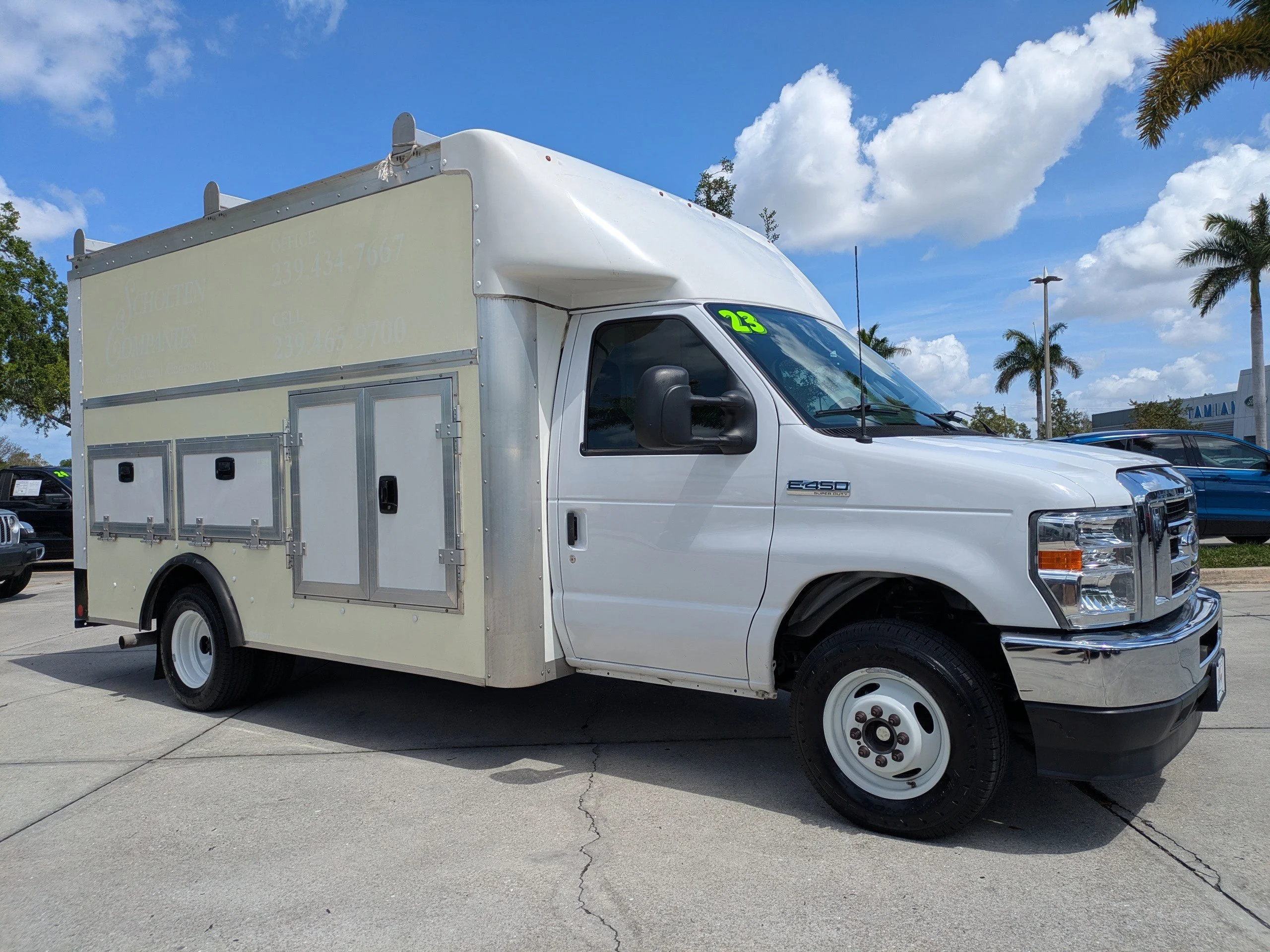 2023 Ford E-Series DRW E-450 Super Duty 158 in WB's photo