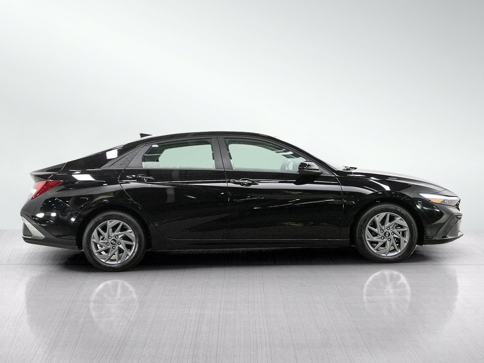 Used 2026 Abyss Black Hyundai Blue Sedan image 7