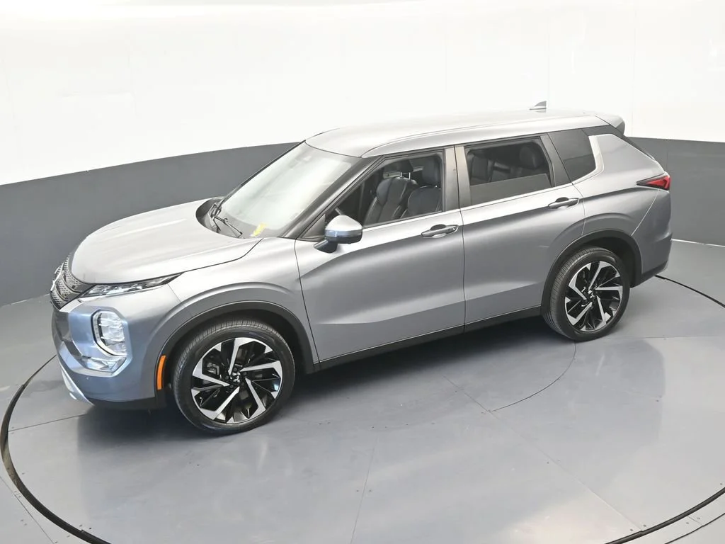 2022 Mitsubishi Outlander SE - Photo 42