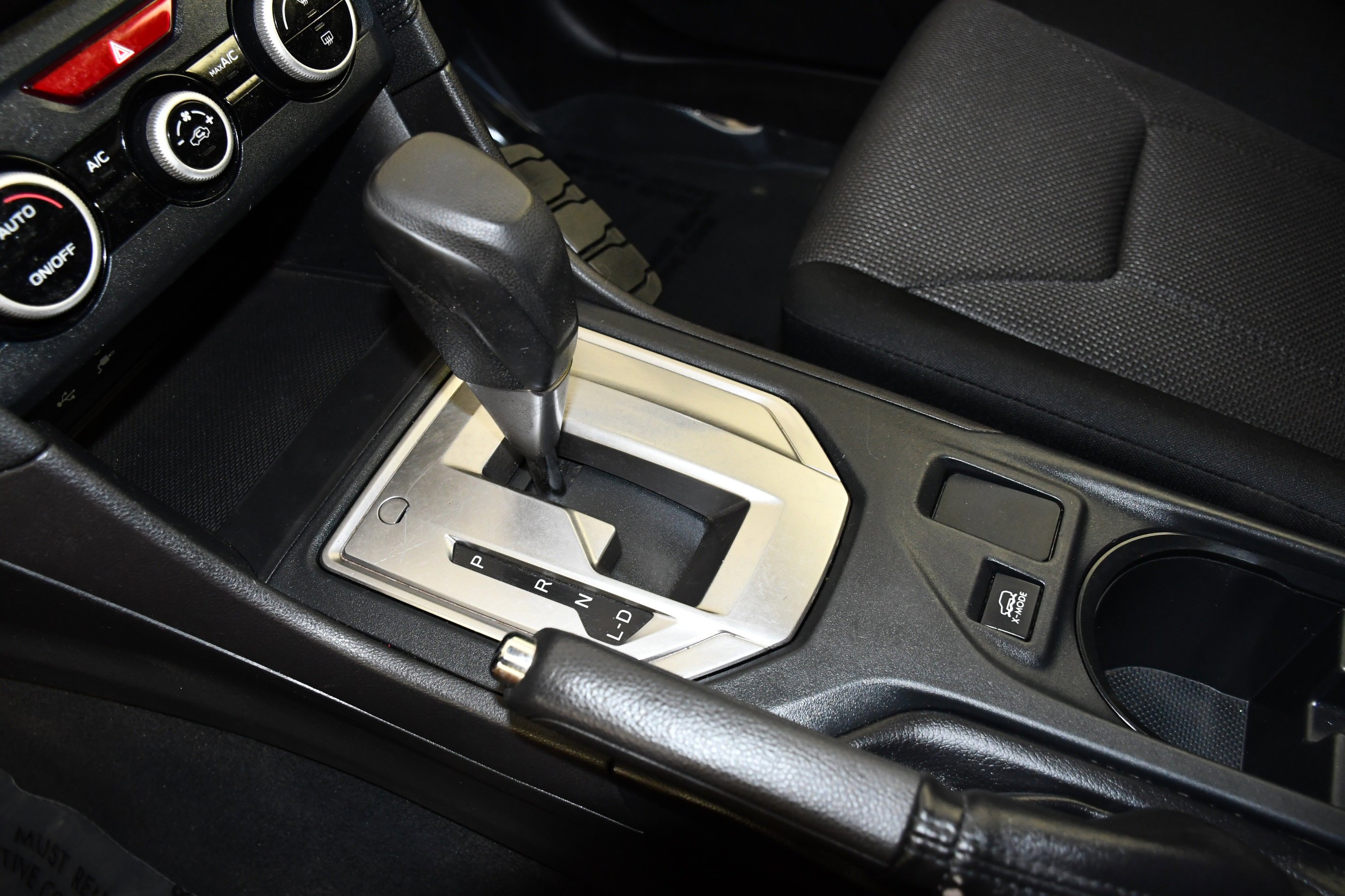 Used 2023 Crystal White Pearl Subaru Base image 31