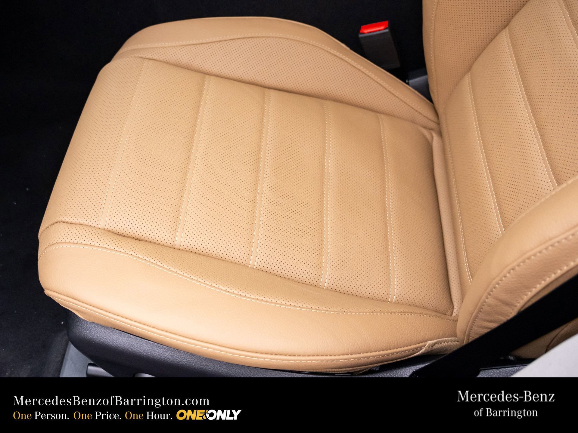 New 2026 MANUFAKTUR Moonlight White Metallic Mercedes-Benz GLE 350 image 61