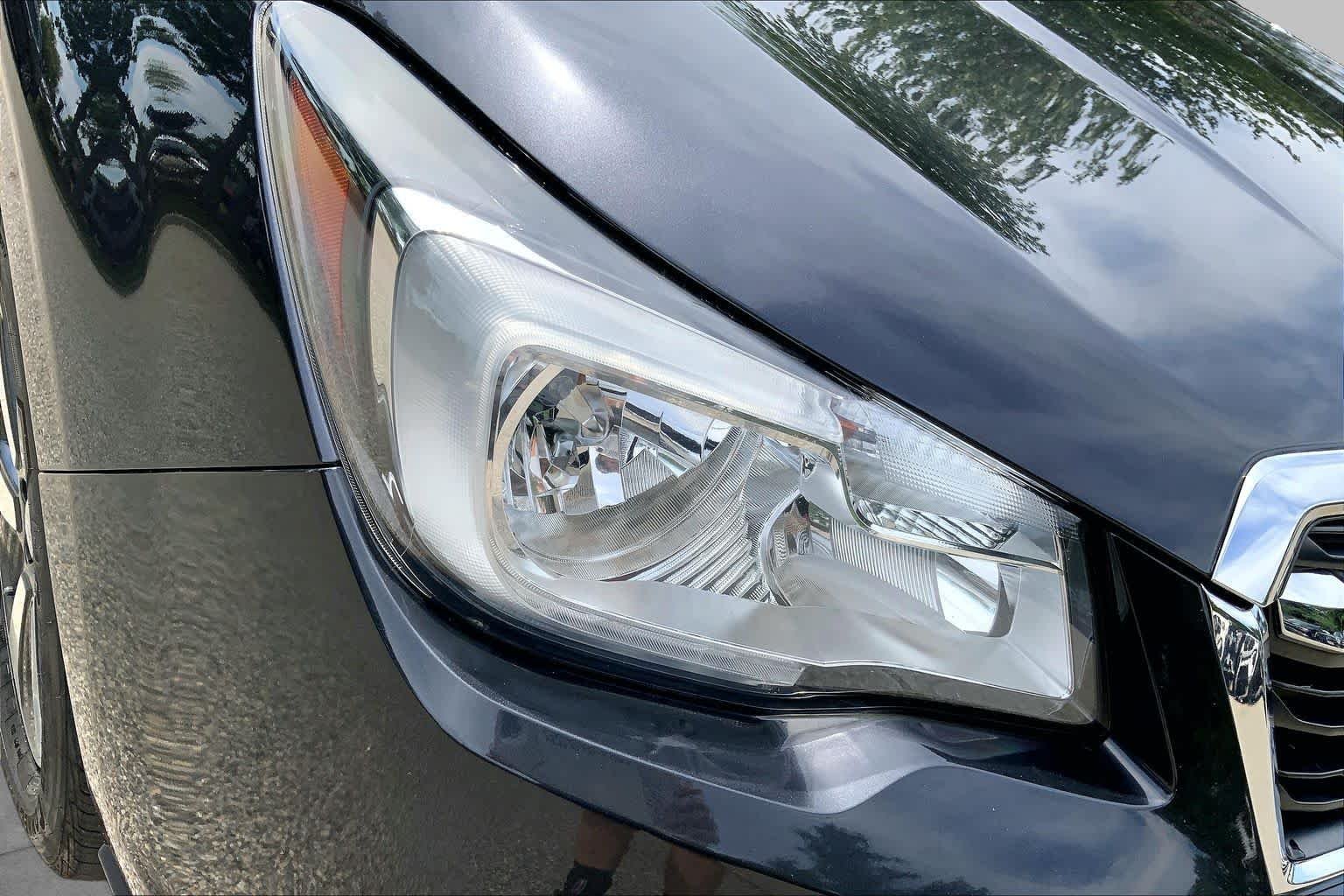 Used 2018 Dark Gray Metallic Subaru  image 27