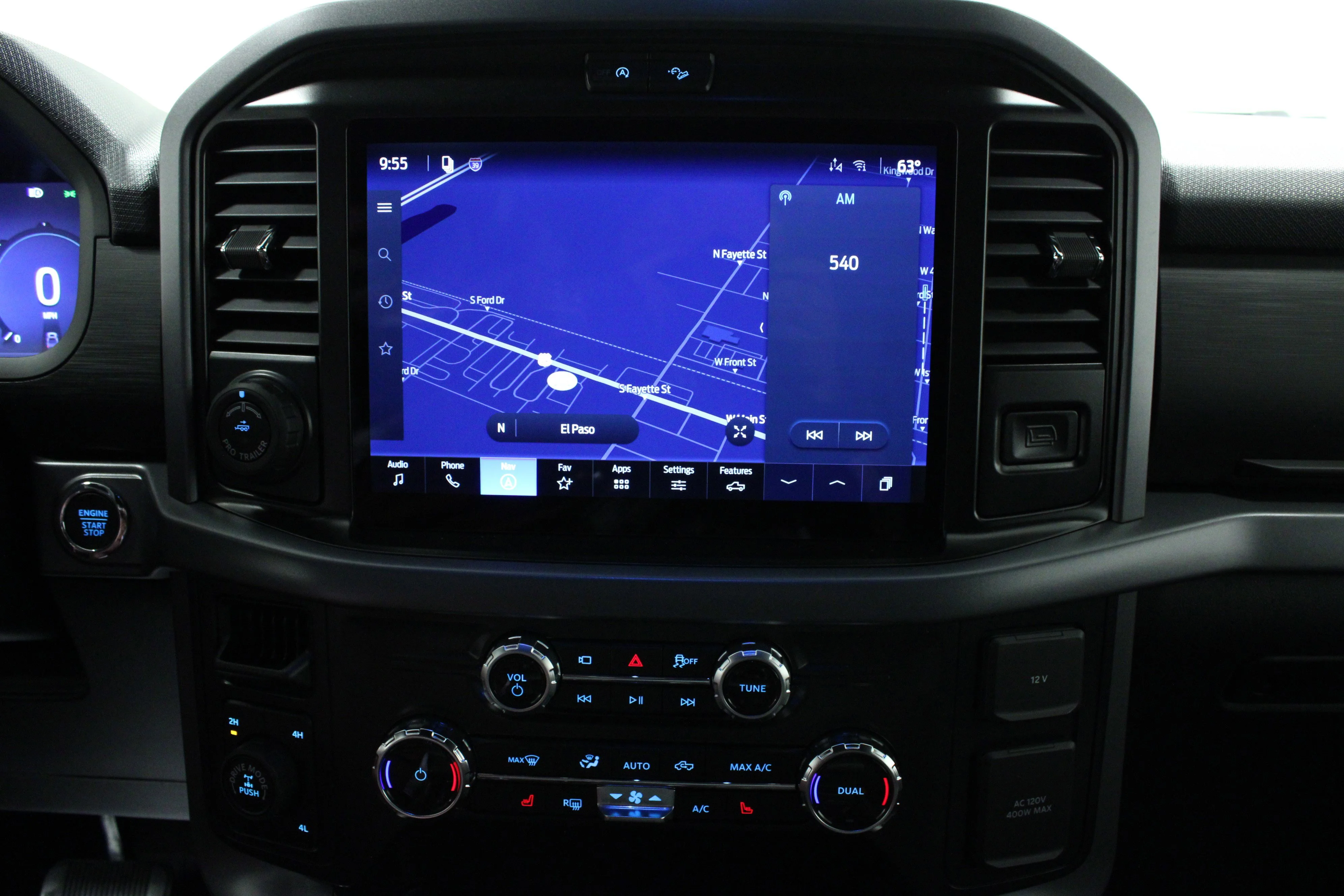 New 2026 Oxford White Ford XLT image 22