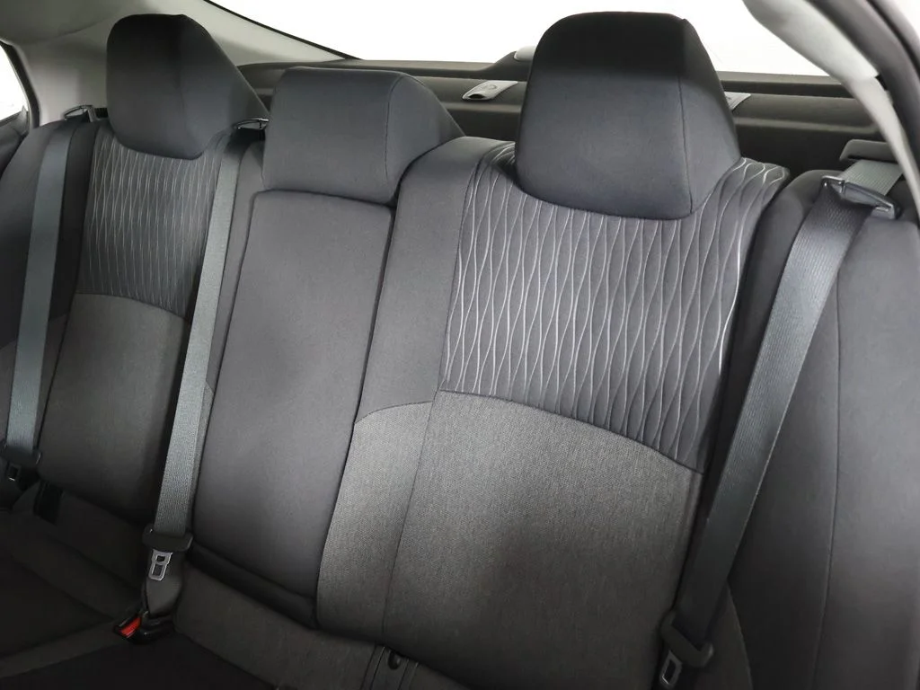 Used 2025 White Toyota LE image 28