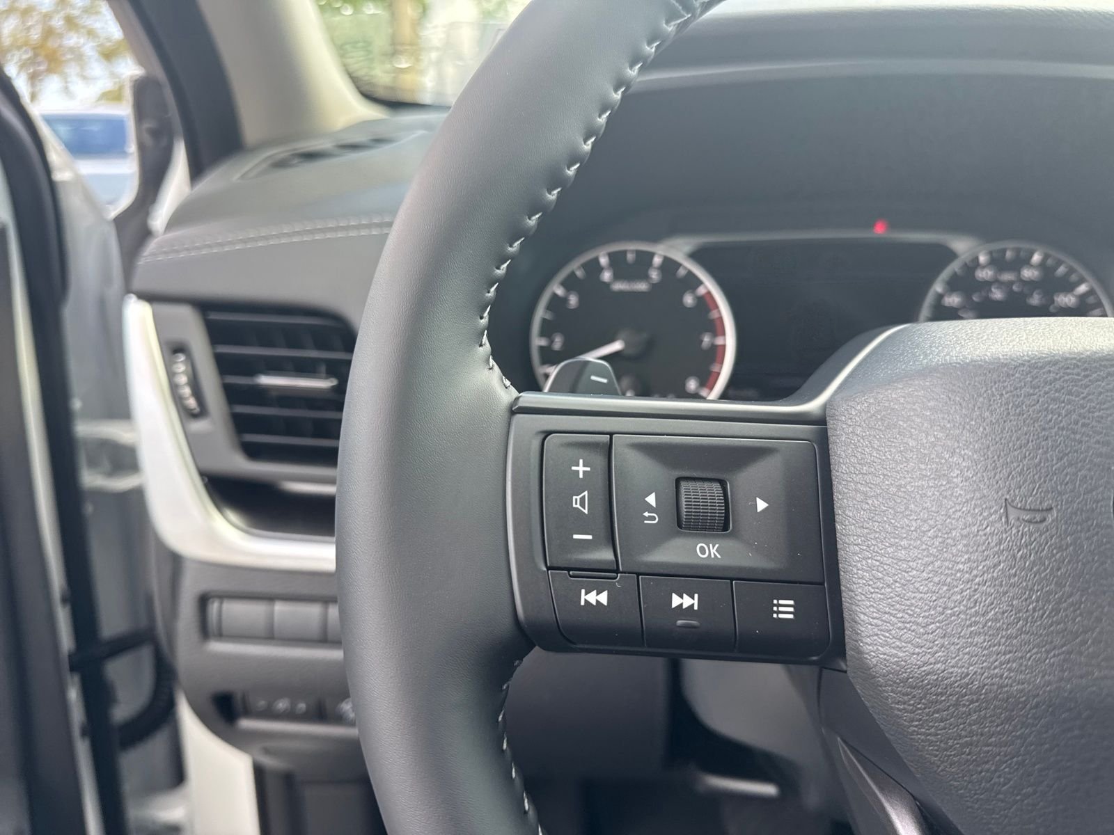 New 2026 Nissan Rogue SV 4D Sport Utility