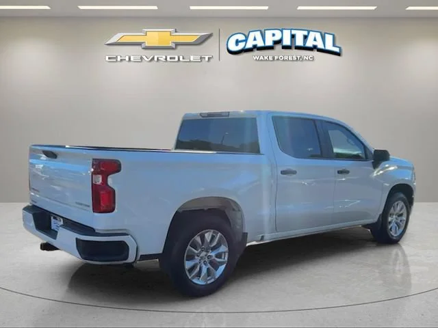 Used 2022 Summit White Chevrolet Custom image 5