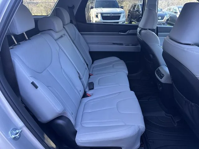 Used 2025 Silver Hyundai SEL Premium image 11