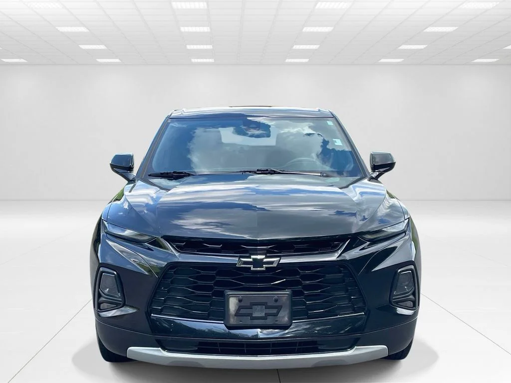 Used 2022 Black Chevrolet LT image 2