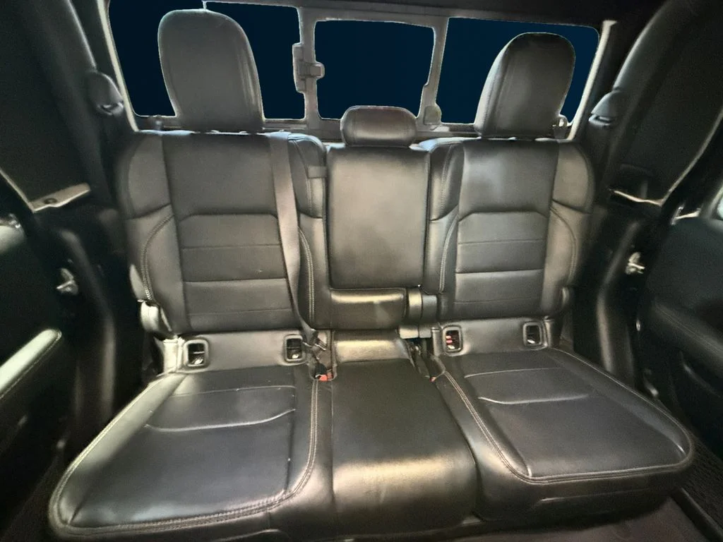 Used 2022 Black Jeep Overland image 18