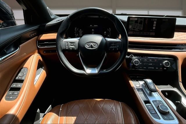 Used 2023 Black INFINITI Autograph image 5