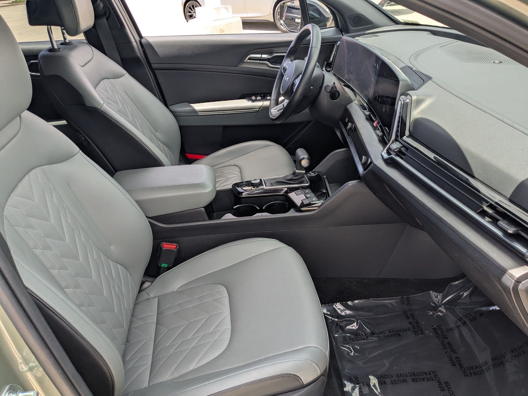 Certified Used 2025 Green Kia X-Pro image 32