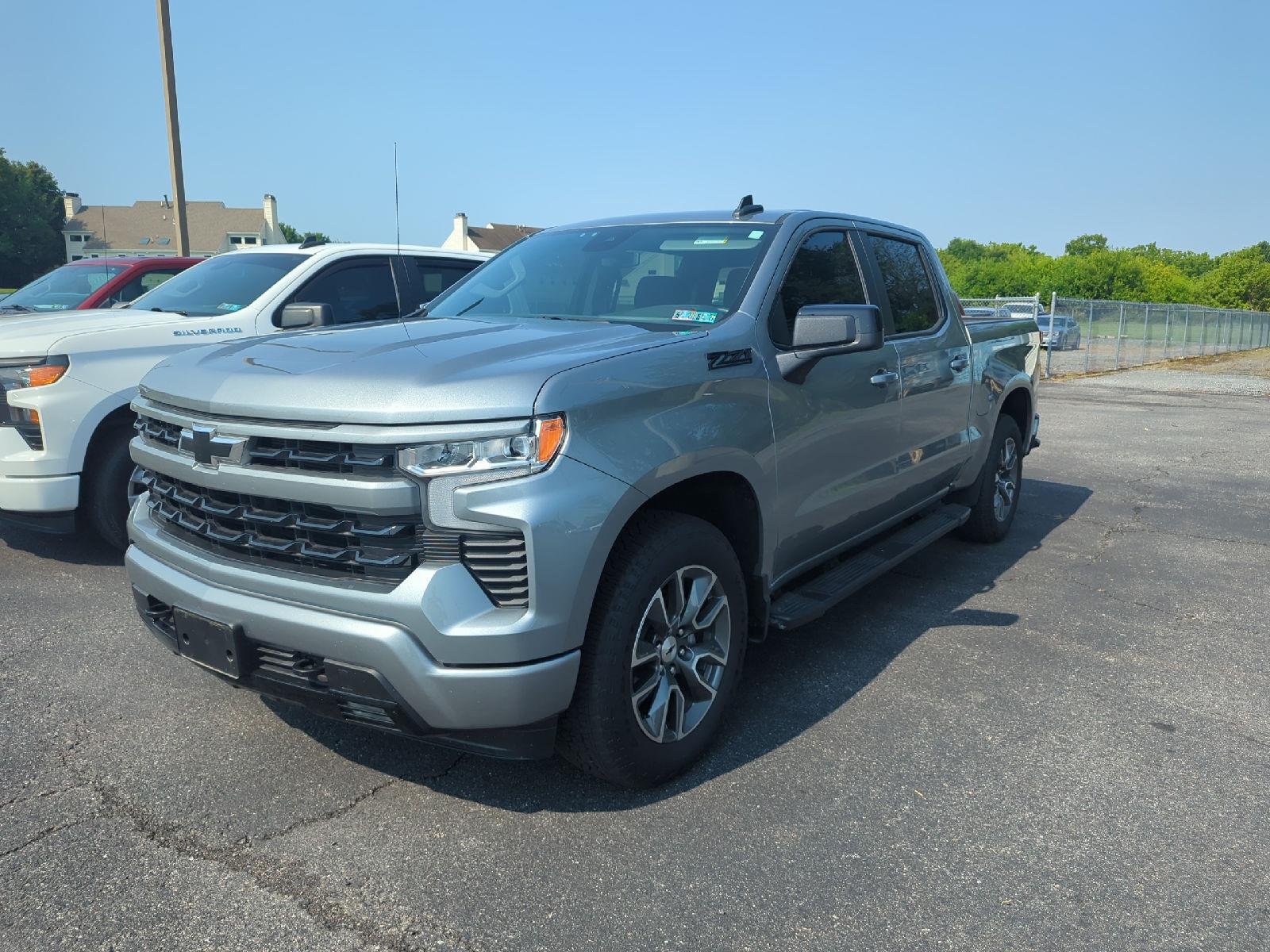 Used 2025 Sterling Gray Metallic Chevrolet RST image 3