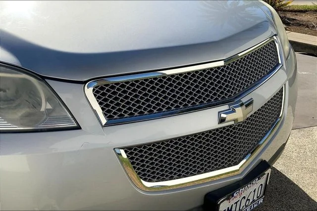 Used 2012 Silver Ice Metallic Chevrolet LTZ image 29