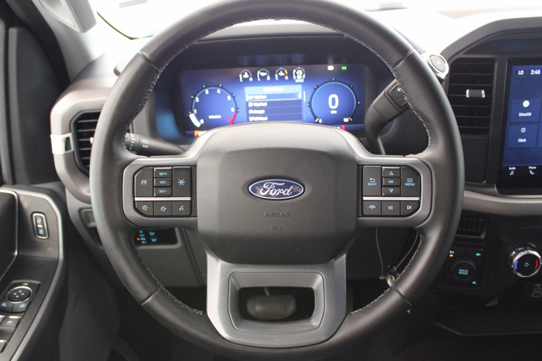 Used 2025 ICONIC SILVER METALLIC Ford XLT 4WD SuperCrew 5.5