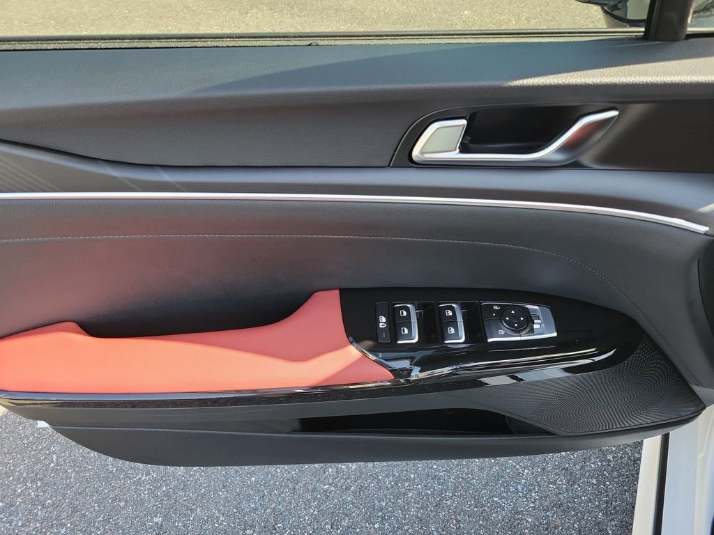 New 2026 White Kia GT-Line image 18