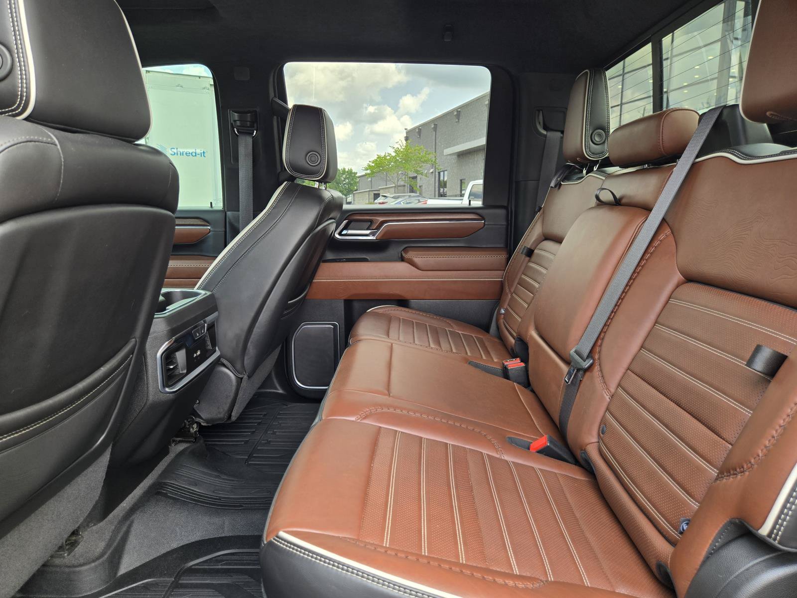 Used 2024 ONYX BLACK GMC Denali Ultimate image 13